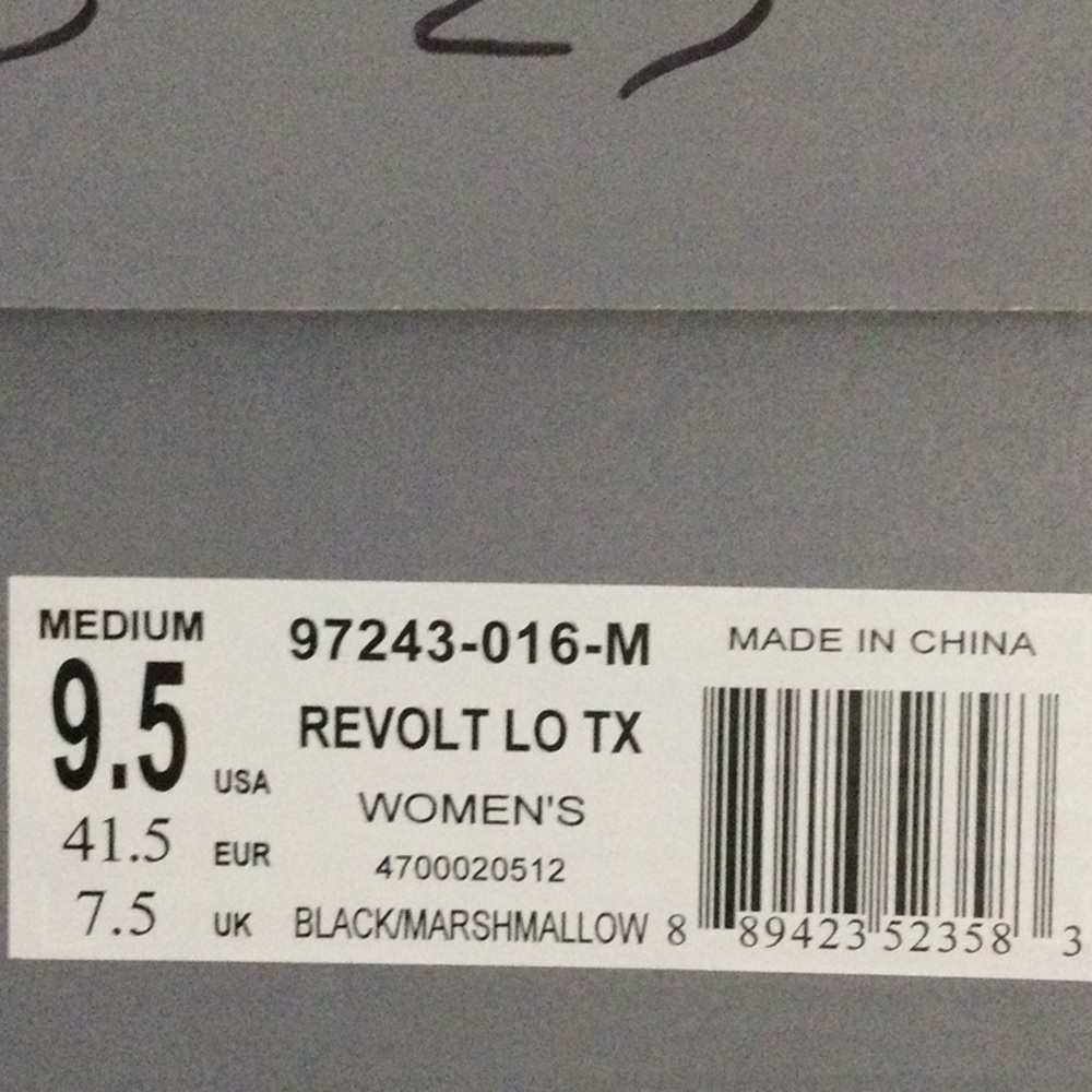 Palladium Women’s Black/White Revolt Platform Sneakers - Picture 14 of 15